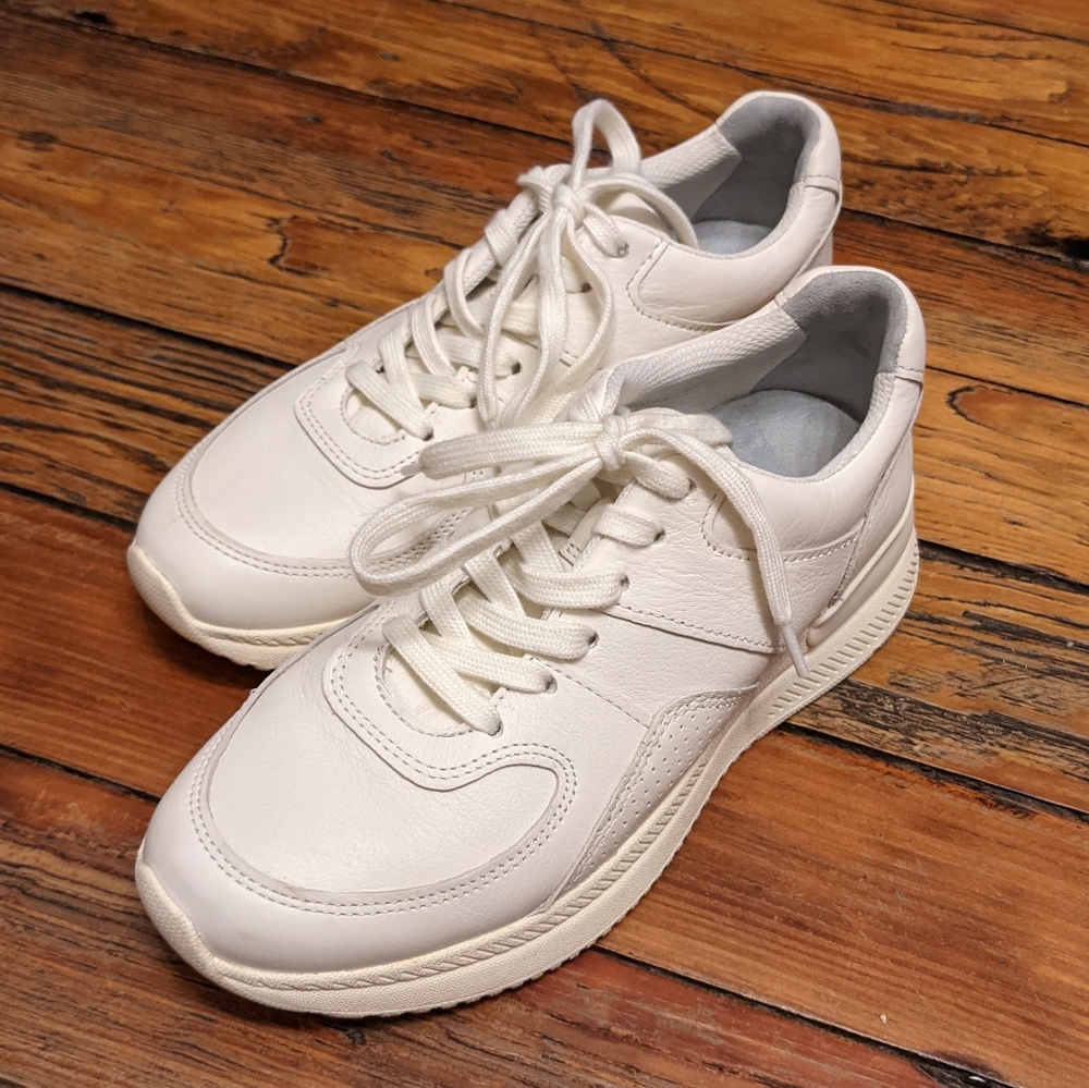 Everlane Trainer Off White EUC!